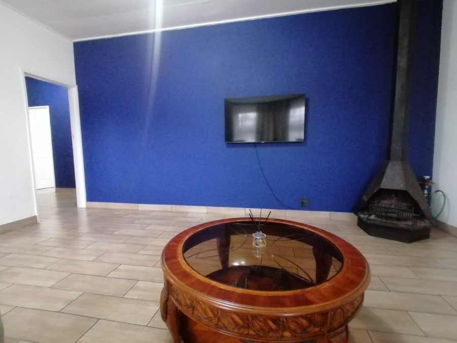 3 Bedroom Property for Sale in Peerless Park Western Cape